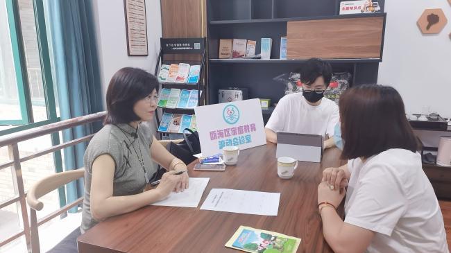 明瓯社区:开展一对一家庭教育指导咨询活动